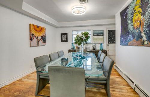 8 Mi to Jones Beach State Park! Cozy Home with Porch - Foto 7