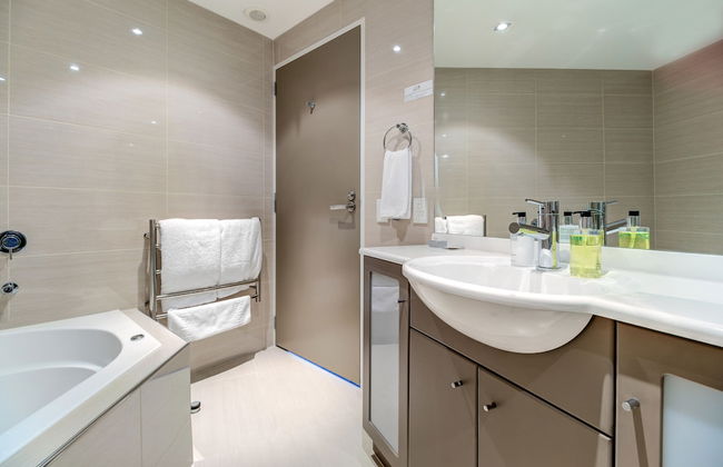 Parkview On Hagley - Photo 18