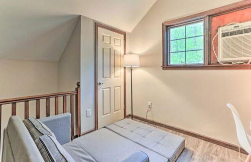 Updated Stroudsburg Home with Spacious Deck! - Foto 14