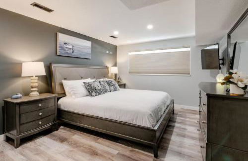 4 Bedrooms and 5 Beds with Game Room Only 5 min Drive to College and Perfect for Family's - Foto 26