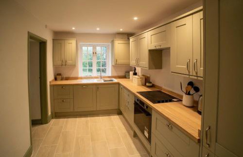 Luxury 2 Bed Woodland Cottage on Rewilding Estate - Foto 4