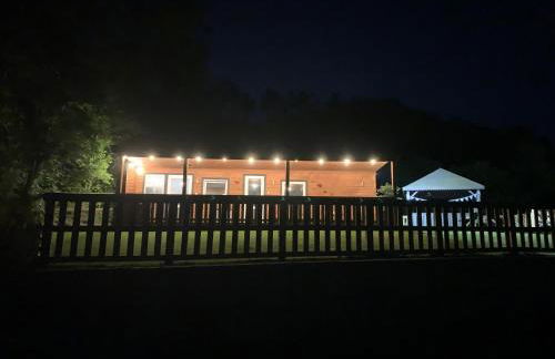 Kabin in the woods with Hot Tub - Foto 24