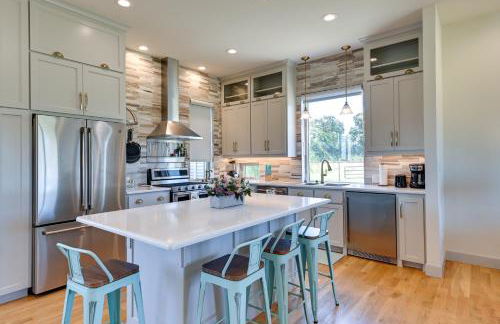 26-Acre Pilot Point Ranch Home with Pool and Mini Golf - Foto 9