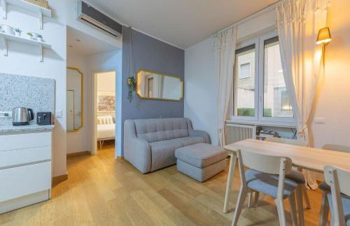 Cenacolo, Corso Magenta, Milan's historic center - Photo 2