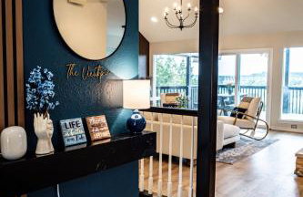 Lakeview Haven! Nature's Retreat with Serene Views - Foto 8