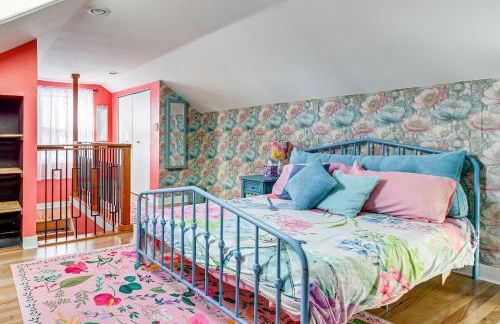 Families Welcome! Colorful Berkley Home with Yard - Foto 19