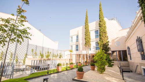 Apartamentos Plaza de Santiago - Estudios Turisticos - 1 LLAVE - Foto 3