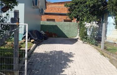 CASA OTTON - Casa aconchegante, 3 quartos com cama de casal todos com ar condicionado - Foto 2