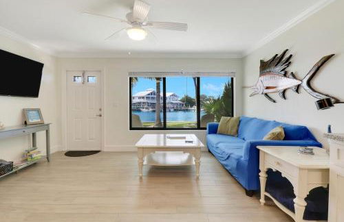 Sailfish Suites 5 - Waterfront Lodging - Photo 7