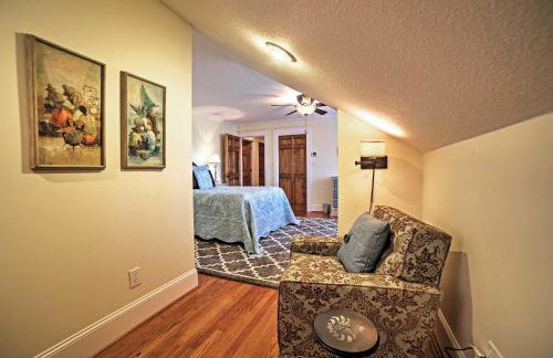 Spacious and Stunning Cleveland Getaway on 1 Acre - Foto 21