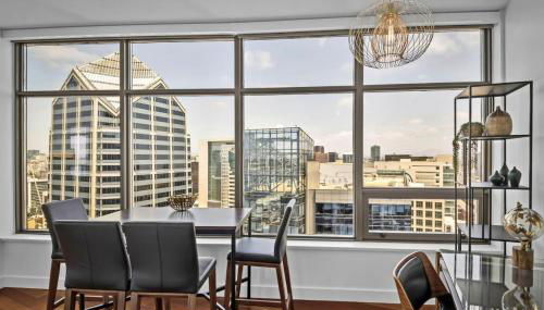 Panoramic Bay and City Views - 2BR, Pool, Gym, Parking - Foto 5