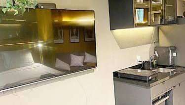 Consolacao GREY BOX - Studio de Luxo no Centro - Ar Condicionado - Cama Queen - Maquina de Lavar - Prox Metrô- Cozinha Completa - Wifi 500mbps - 7 andar - Foto 5, stove, pet friendly, minibar