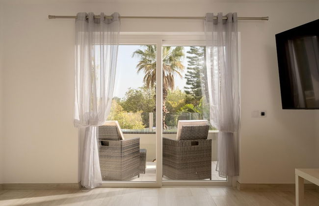 Luxury Almancil Villa With Heated Pool by Ideal Homes - Foto 3