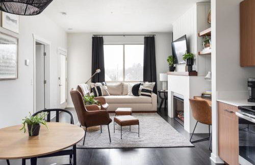 Curated, New Build Condo on TART Trail, With Bikes - Foto 16