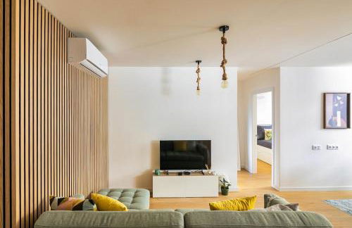 Yellow Breeze Apartment by Cozy Stay - Foto 1