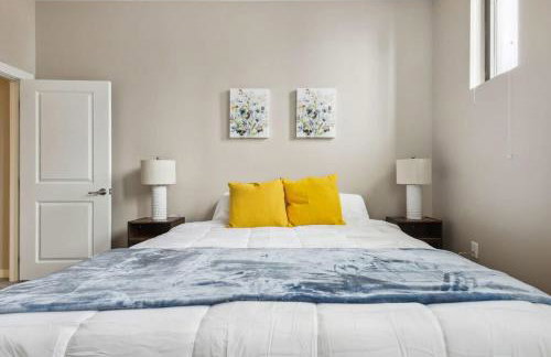 2BR Executive Downtown Apartment by ENVITAE - Foto 28