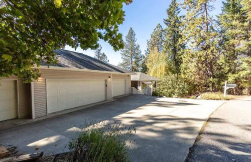 Breathtaking Lake Fernan Views & Cozy Comforts - Foto 15