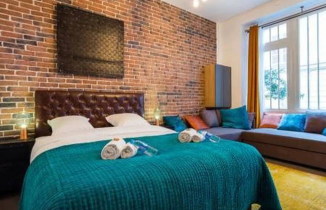 Appartement in the Heart of Paris Republique - Photo 2