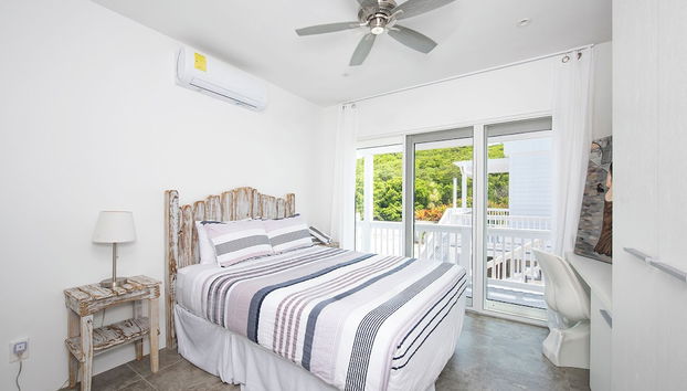 Secluded Luxury: New Beachfront Home With Pool - Foto 4, Habitación