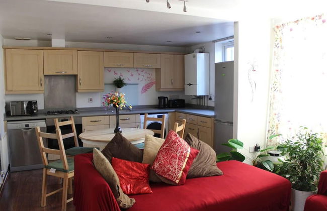 Modern and Cosy Apartment in North London, UK - Foto 1