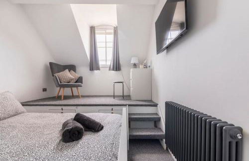 Castle Garden View - Photo 8