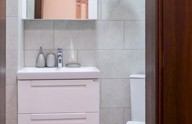 Design 1bdr Apartment in Top Center - Free Parking - Foto 20