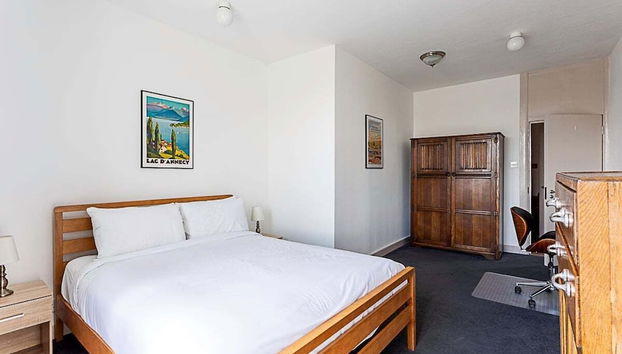 Contemporary Open Plan Penthouse - Photo 3, Room