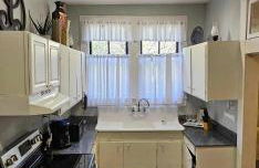 Dauphin District Darling #1-Downtown, Restaurants - Foto 65