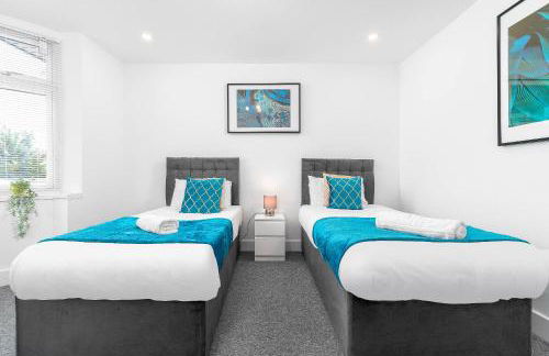 5 Bedroom House - 10 Guests - Multiple off Street Parking - Garden - Smart TV - WIFI - Contractors - Families - Groups - Top Rated - 98Q - Photo 17