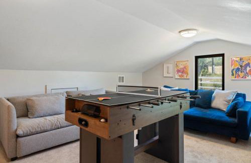 5BR Hill Country Pool Retreat Fire Pit - Photo 33