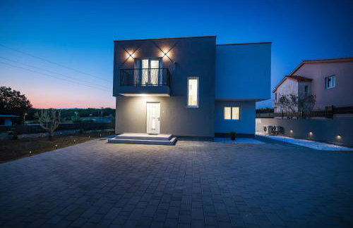 Peaceful IviCasa with private pool - Foto 14