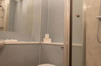 Muirhouse 2BR Apartment with Free Parking - Foto 10