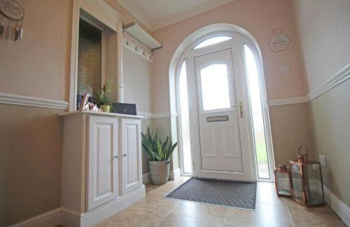 Queens Road - Luxury Spacious Home in Chester - Photo 39
