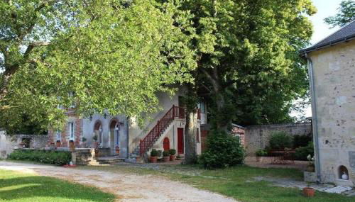 Gîte de la Mignonerie du Château de Jallanges pour 19 personnes avec 4 ou 7 chambres - Photo 5