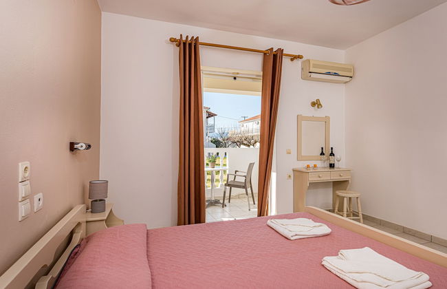 Tassia Studios - Foto 2