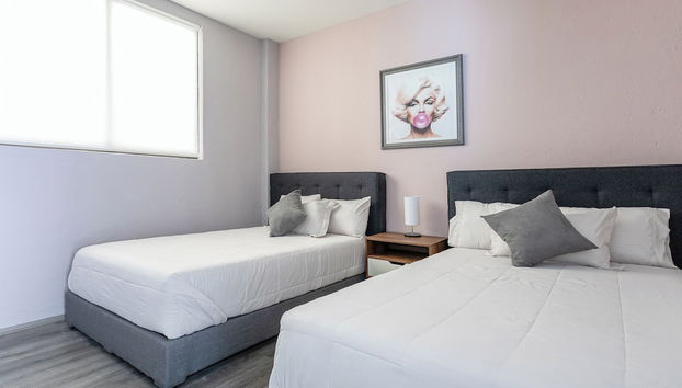 Luxury in the Heart of Roma - Elevator - Sleeps 7 - Foto 2, Habitación