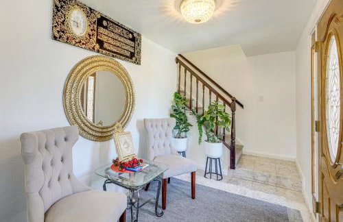 Bay and Hill Views Modern Hercules Home - Foto 27