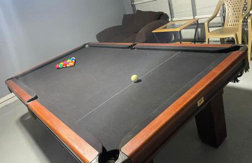 3 Bedroom Villa with Poolside Cinema and Games Room Close to theme Parks sleeps 6 - Photo 71