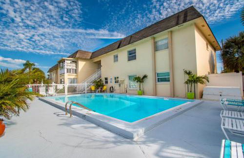 Funshine Pointe Capri - Photo 13