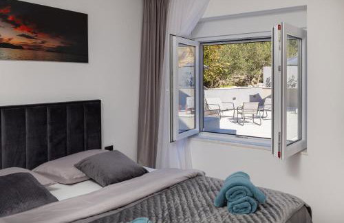 Luxury Apartment Lorena - Private Heated Pool - - Photo 65