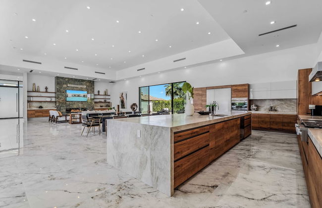 Sleeps 17 Pool & Pickleball Sun-kissed Desert Escape Bravo Villa #1 by Avantstay - Foto 22