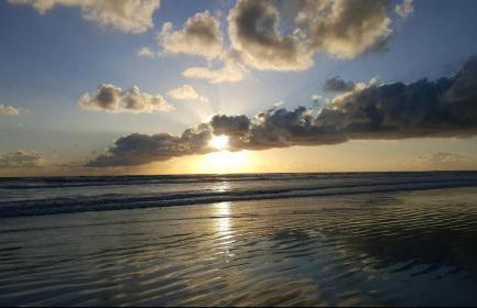 3rd Floor Balcony Beach View Studio Condo in the Beach Club - Foto 8