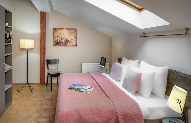 6 Continents Apartments by Adrez Living - Photo 5