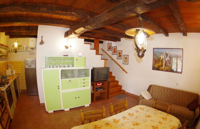 Stone Holiday Home in Peresiji With Pool - Foto 6