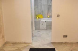 Puerto Banus Beachfront .Gray d´Albion . Amazing location - Photo 9