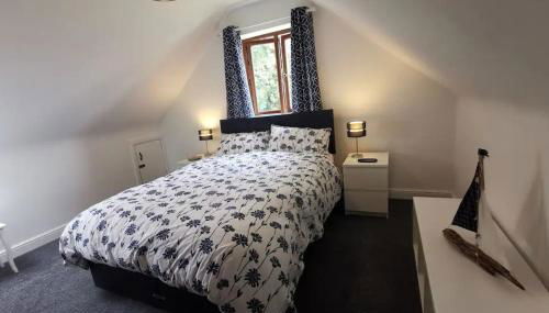 Cottage with 360 views - Photo 4