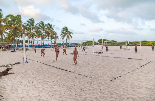 5BR HotTubPoolTableMiniGolf 7 min to Wynwood - Foto 58