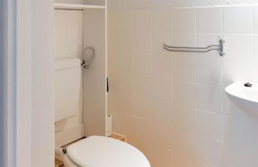 3 BR Nice Apartment Gelsenkirchen - Foto 8