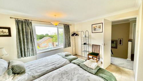 3 bedroom house with ample parking and garden - Foto 2