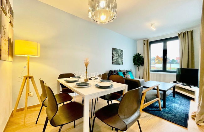 Luxury 2BR 2BA Near Fashion District by Oneluxstay - Foto 24